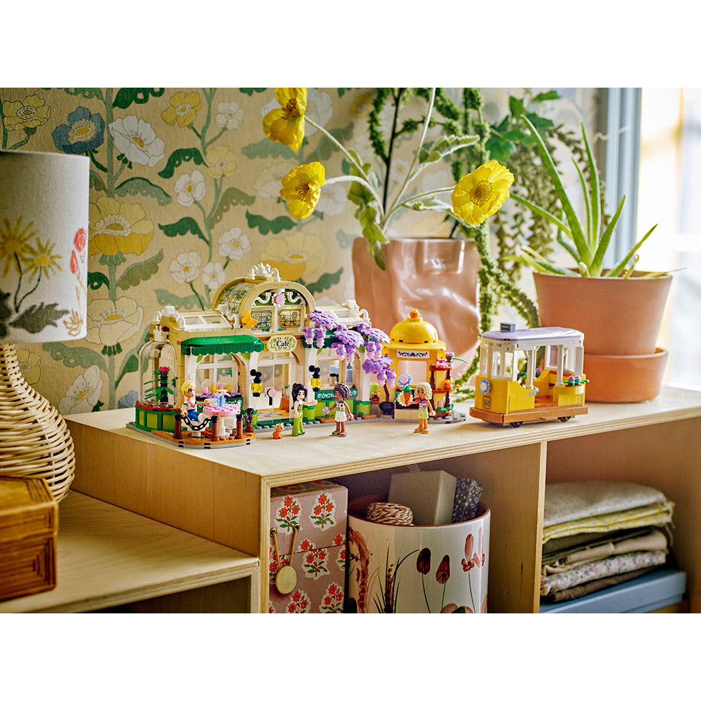 LEGO® Friends, Plant Café and Flower Boutique