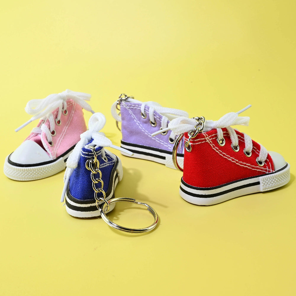 Robetoy keychain, Sneakers - assorted