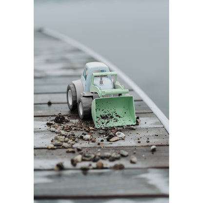 Dantoy Bioplast Bio Tractor in Gift Box, Swan-Labeled