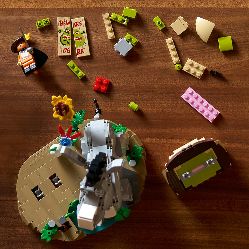 LEGO® Shrek: Shrek, Donkey, and Puss in Boots
