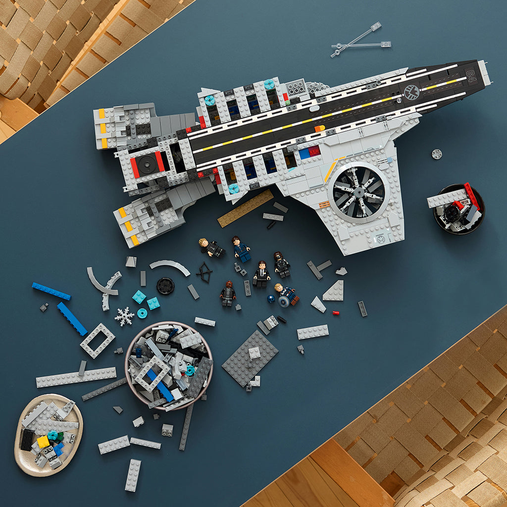 LEGO® | Marvel S.H.I.E.L.D.-helicarrier Building Set 76354