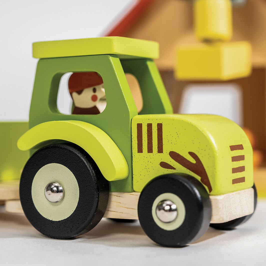 Mentari, Tractor with Trailer and Sheep