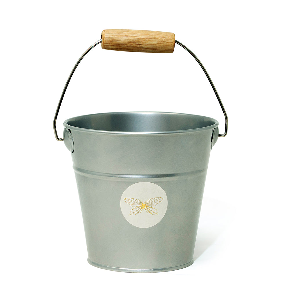 By Astrup Water and Feed Bucket for Hobby Horse, Without Accessories