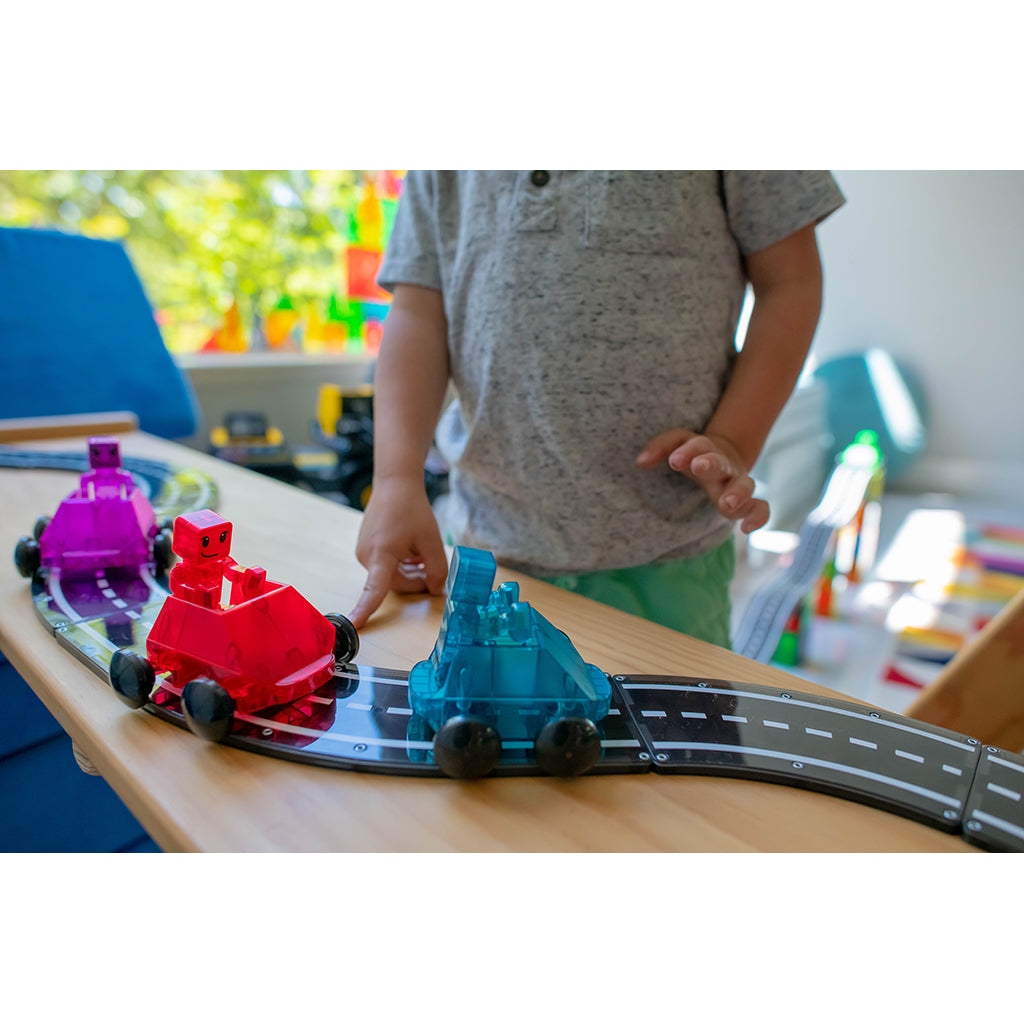 Magna-Tiles Dashers, Magnetic Building Set with 6 Pieces