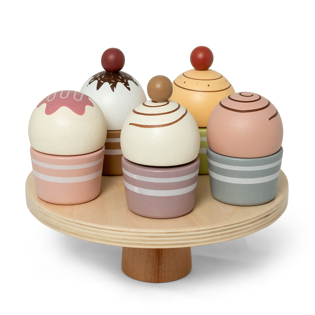 Mamamemo Wooden Play Food, Cupcakes on Cake Stand