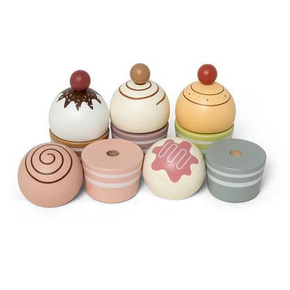 Mamamemo Wooden Play Food, Cupcakes on Cake Stand