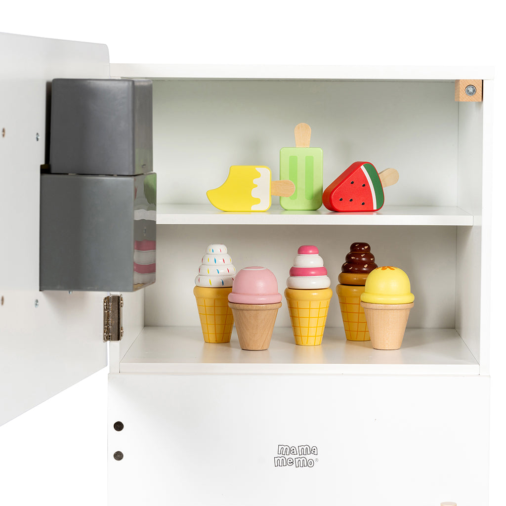 MaMaMeMo Refrigerator and Freezer in Wood