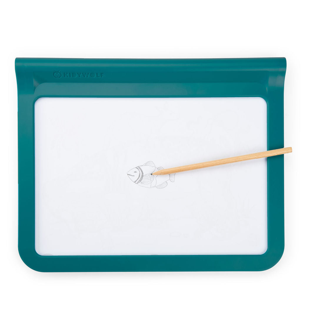 Moulin Roty Light-Up Drawing Board, Tout autour du monde