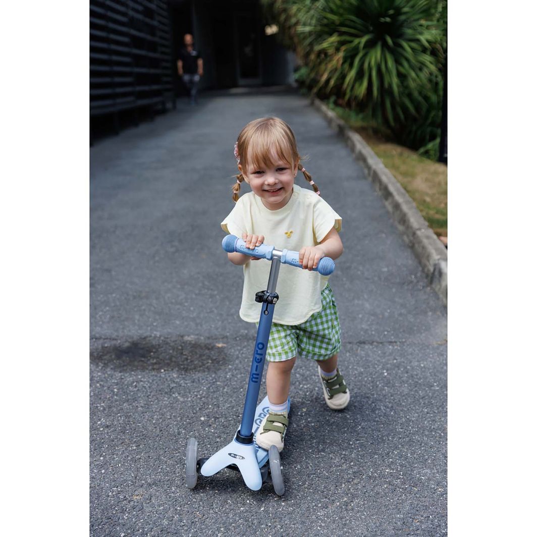 Micro Scooter, Mini Deluxe LED, Rock &amp; Go - Ocean Slate