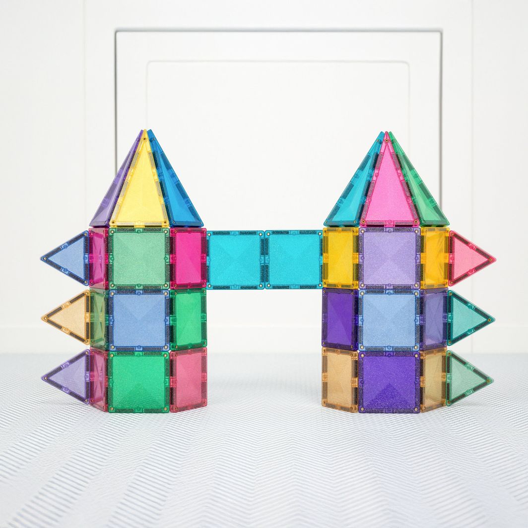 Connetix Glitter Castle Pack, Magnetic Building Set with 48 Pieces