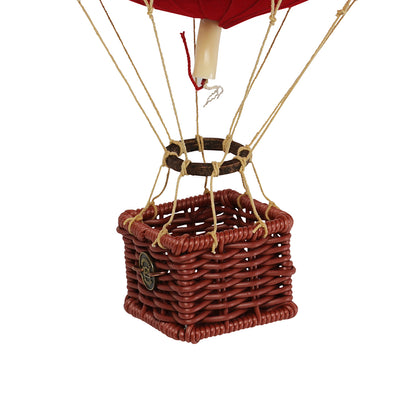 Hot Air Balloon in Velvet Red – H: 30 x D: 18 cm