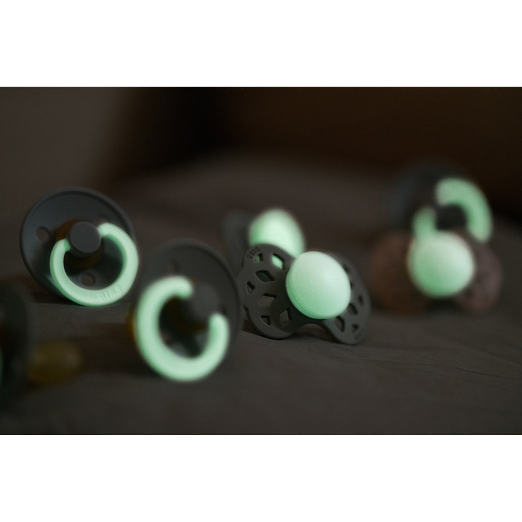 Bibs De Lux 2-Pack, Latex Pacifier, Size 2, Blush GLOW/Vanilla GLOW