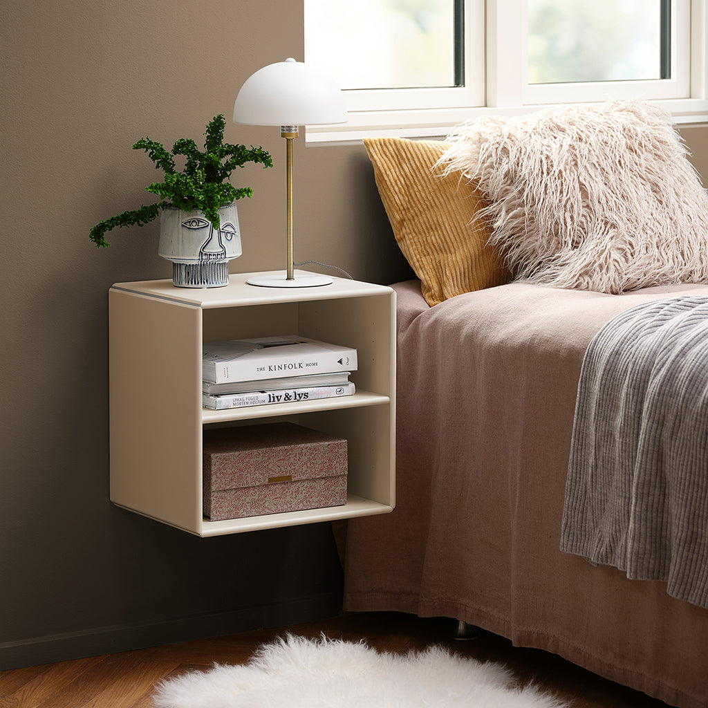 By Aulum Charlotte vægreol med hylde 40x40 cm, Sand