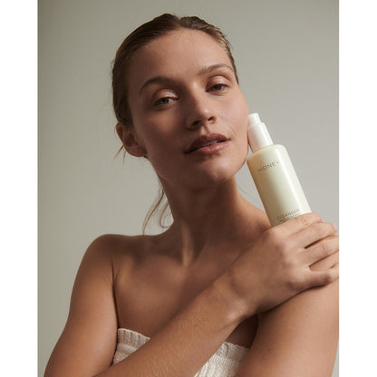 Honey Cleanser: Purifying Facial Wash
