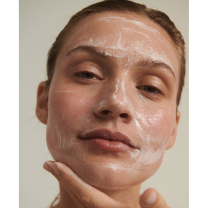 Honey Cleanser: Purifying Facial Wash