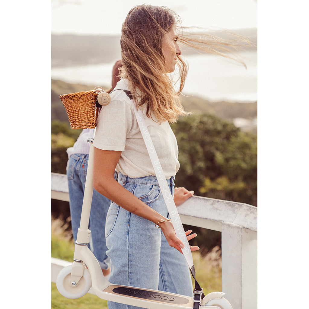 Banwood Carry Strap, Shoulder Strap for Skateboard, Scooter, and Balance Bike – Cream