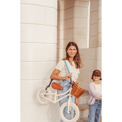 Banwood Carry Strap, Shoulder Strap for Skateboard, Scooter, and Balance Bike – Cream