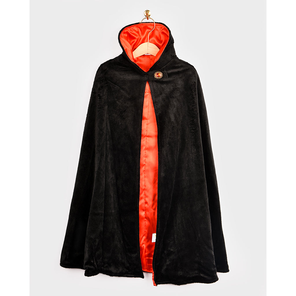 Den Goda Fen Costume, Vampire Cape - Ages 4-8 Years