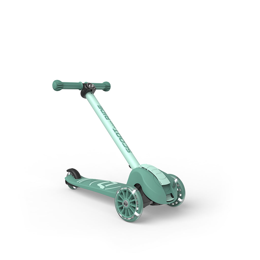 Scoot and Ride Highway Kick 3S, Kick Scooter – LED Forest