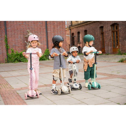 Scoot and Ride Highway Kick 3S, Kick Scooter – LED Forest