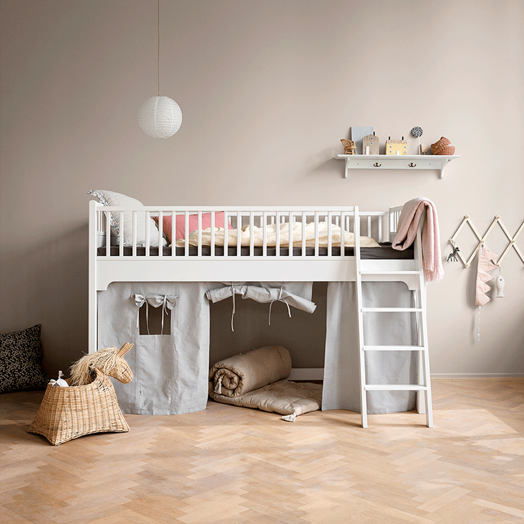 Oliver Furniture Classic Seaside Half-High Bed