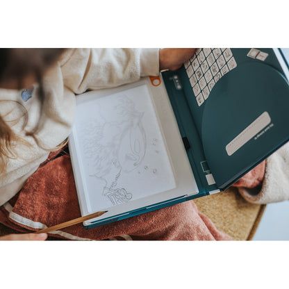 Kidywolf Kidydraw, Drawing Board with Light and Animal Stencils