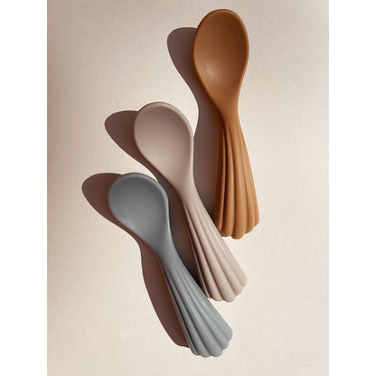 Konges Sløjd Silicone Shell Spoons, Set of 3 - Warm Grey