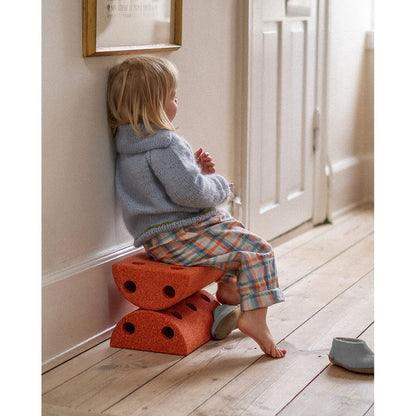 Modu Stool, Children&