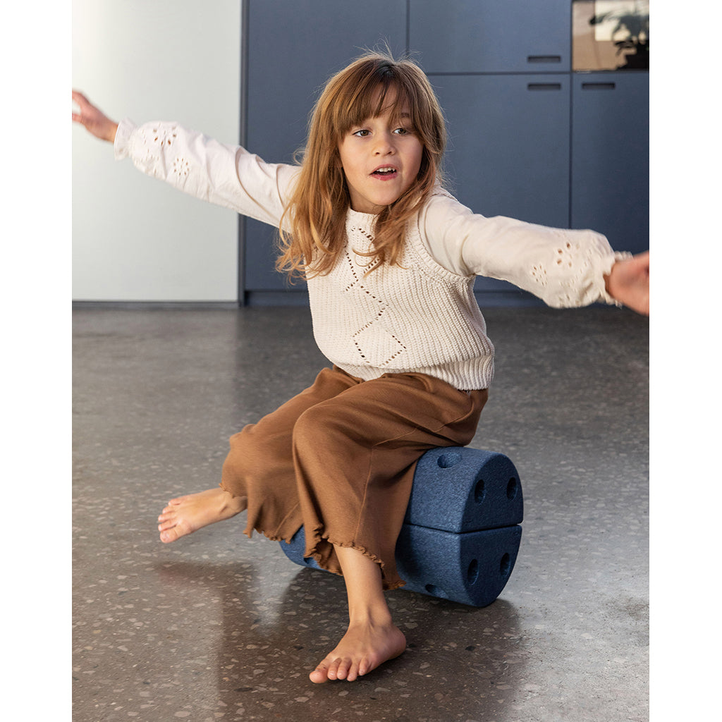 Modu Stool, Children&