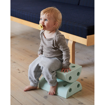 Modu Stool, Children&