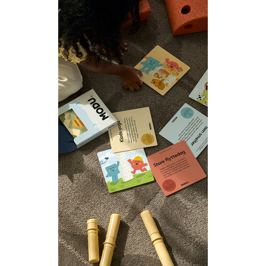 Modu Play Cards, 20 Game Ideas for Use with Modu Blocks (sold separately)