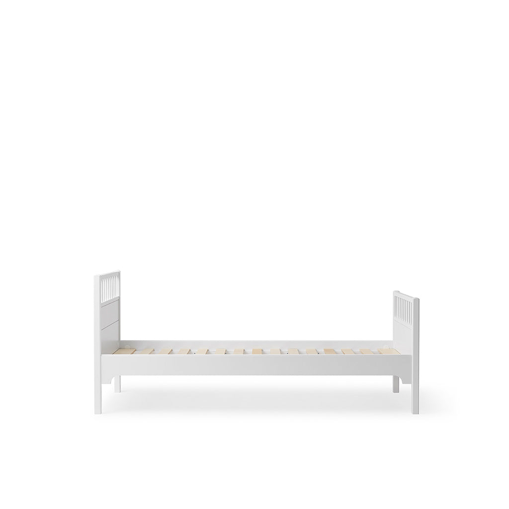 Oliver Furniture Seaside Bed – White