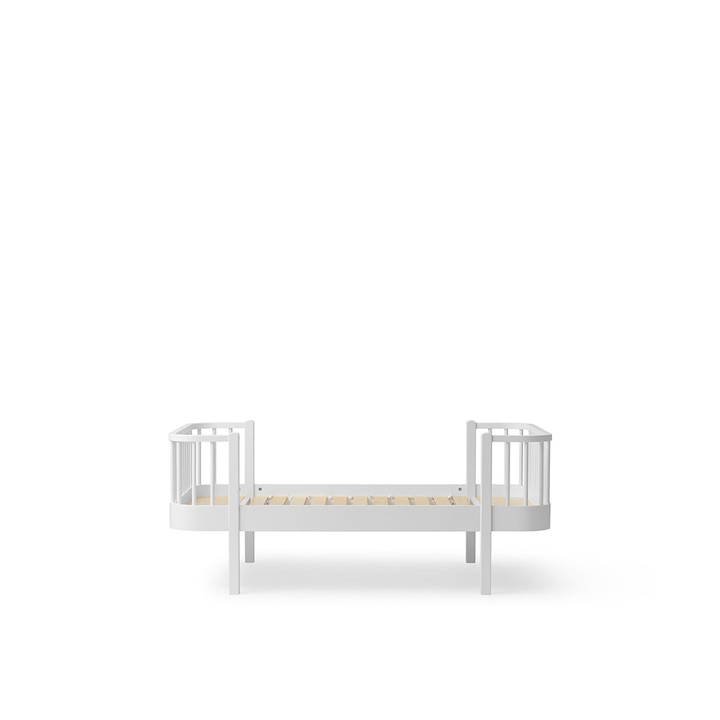 Oliver Furniture, Wood Original, Junior Bed – White