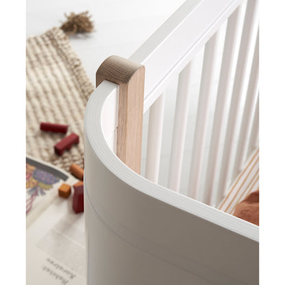 Oliver Furniture, Wood Mini+ Crib including Junior Kit – White/Oak