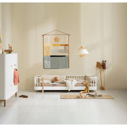 Oliver Furniture, Wood Original, Floor Bed – White/Oak