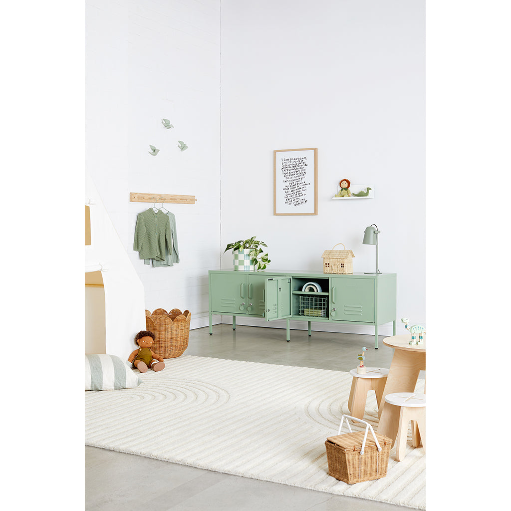 Mustard Made The Standard Locker, Sage