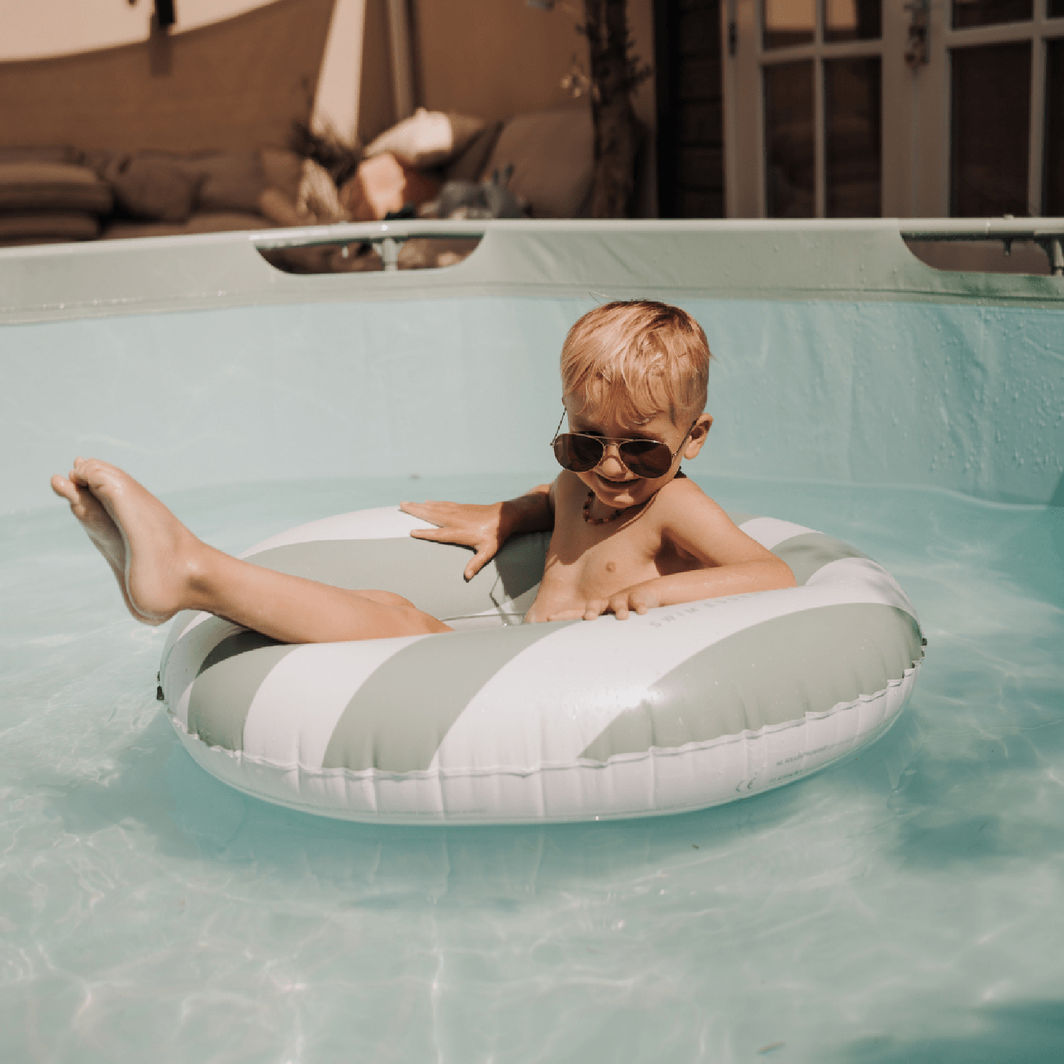 Swim Essentials, Swim Ring 90 cm - Essence Green-White