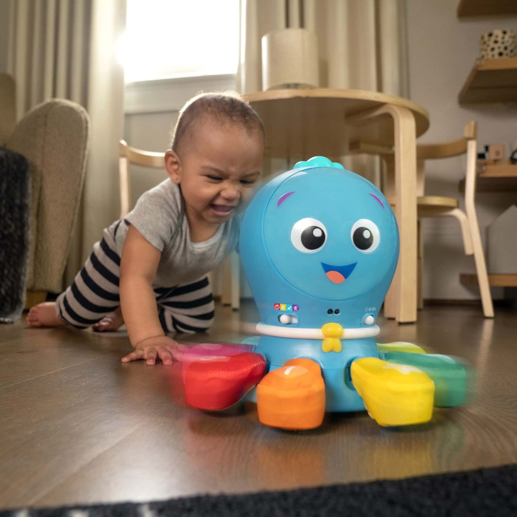 BABY Einstein 4-in-1 Crawl &amp; Chase Pal, Go Opus Go™