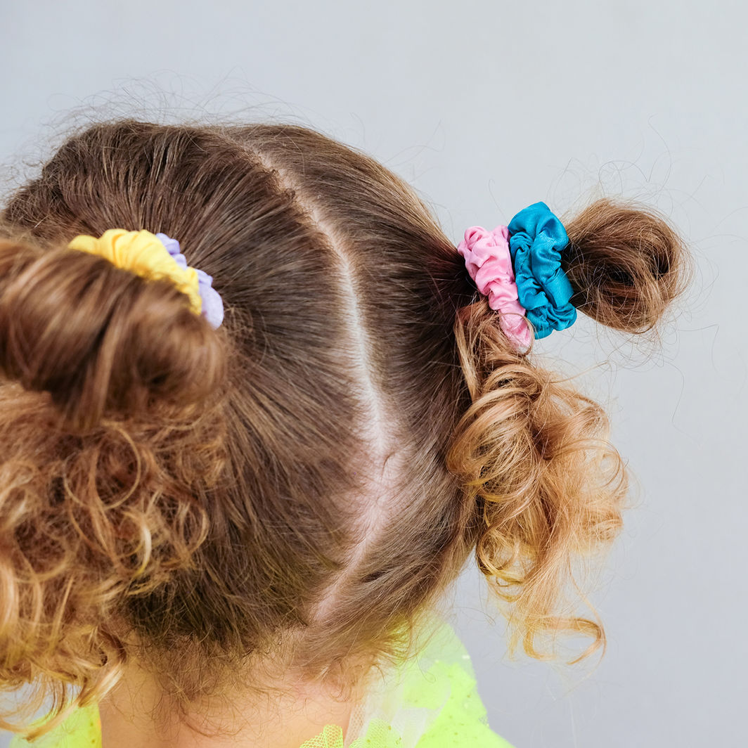 Mimi &amp; Lula 9 Scrunchies hårelastikker - Bright Satin