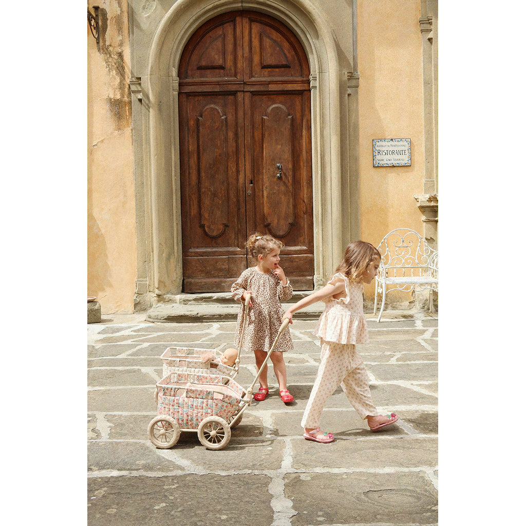 Konges Sløjd Doll Wagon, Vienna