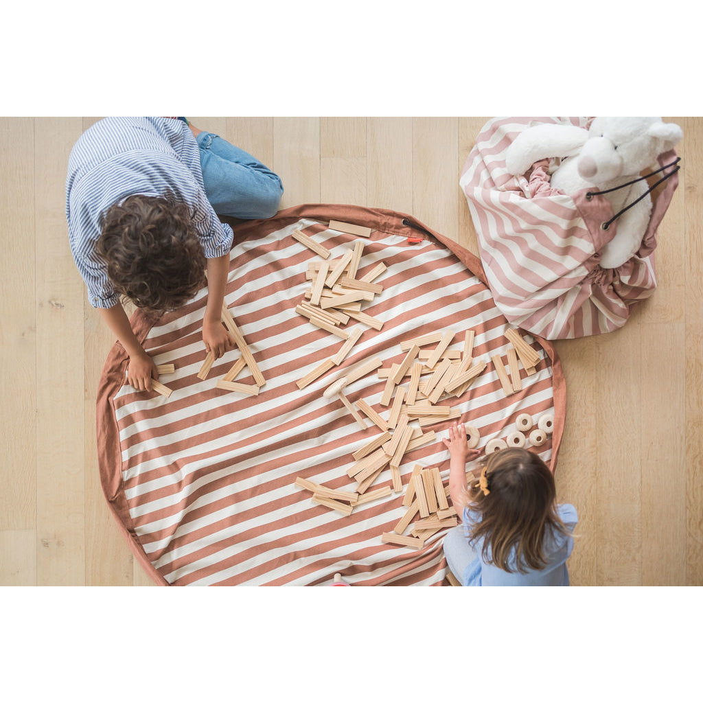 Play&amp;Go 2-in-1 Mat, Stripes Brown