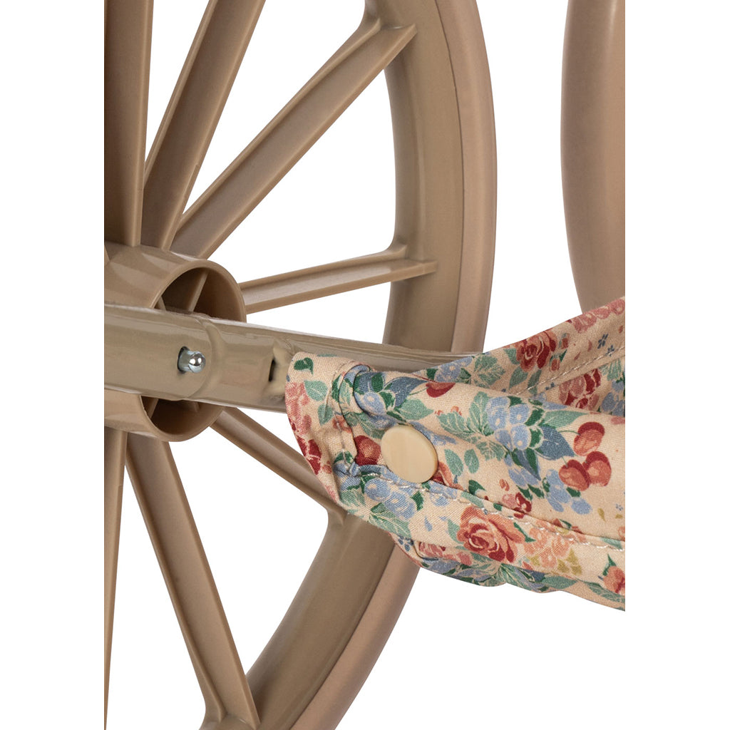 Konges Sløjd Minnie Doll Pram, Vienna