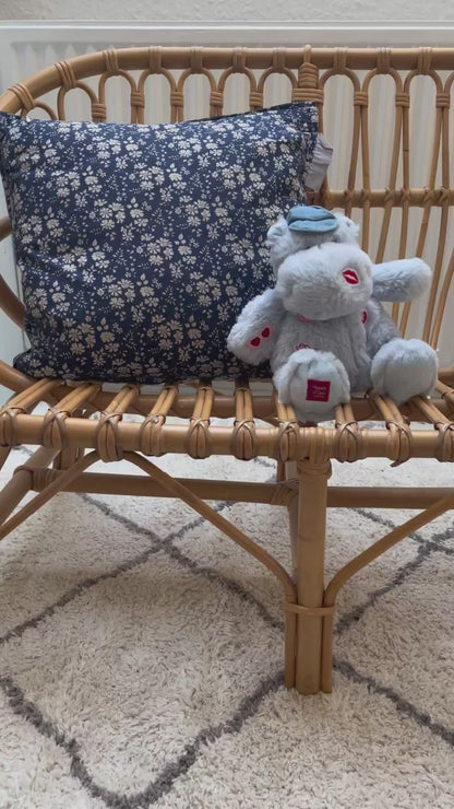 Doudou et Compagnie Flodhest bamse, blå m. broderede stickers - 20 cm