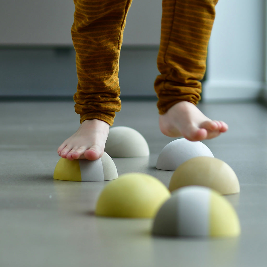 bObles Tumbling Stones, Set of 6 - Honey