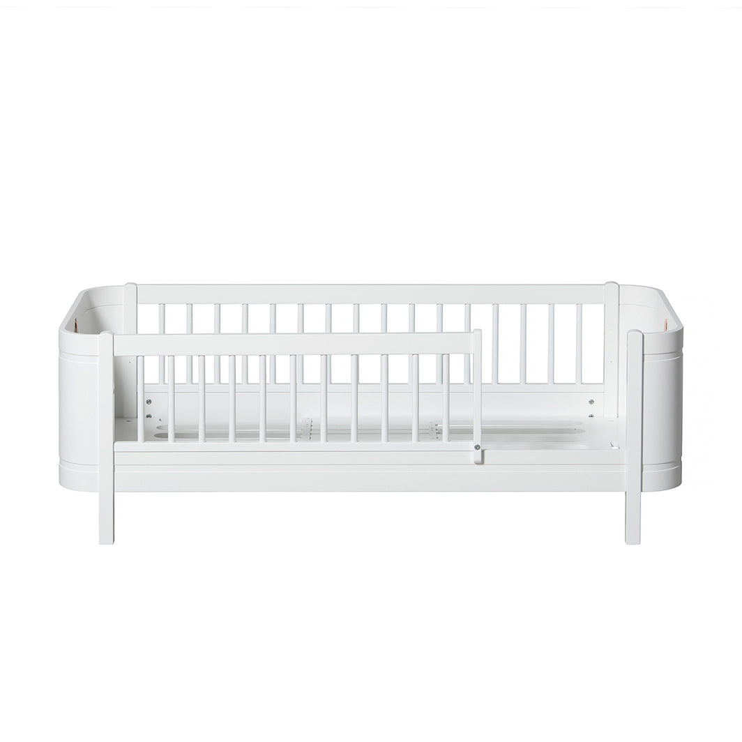 Oliver Furniture, Wood Mini+ Junior Bed - White