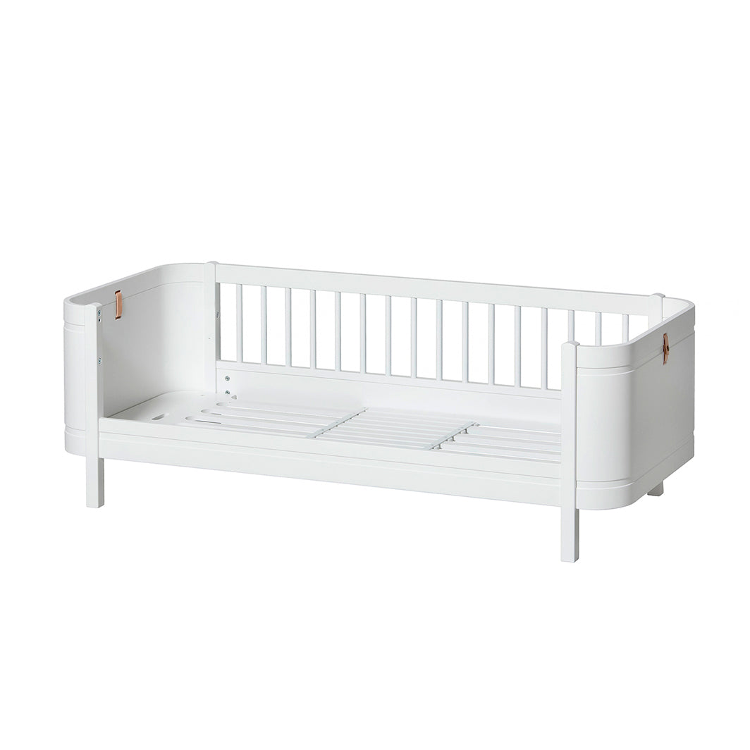 Oliver Furniture, Wood Mini+ Junior Bed - White