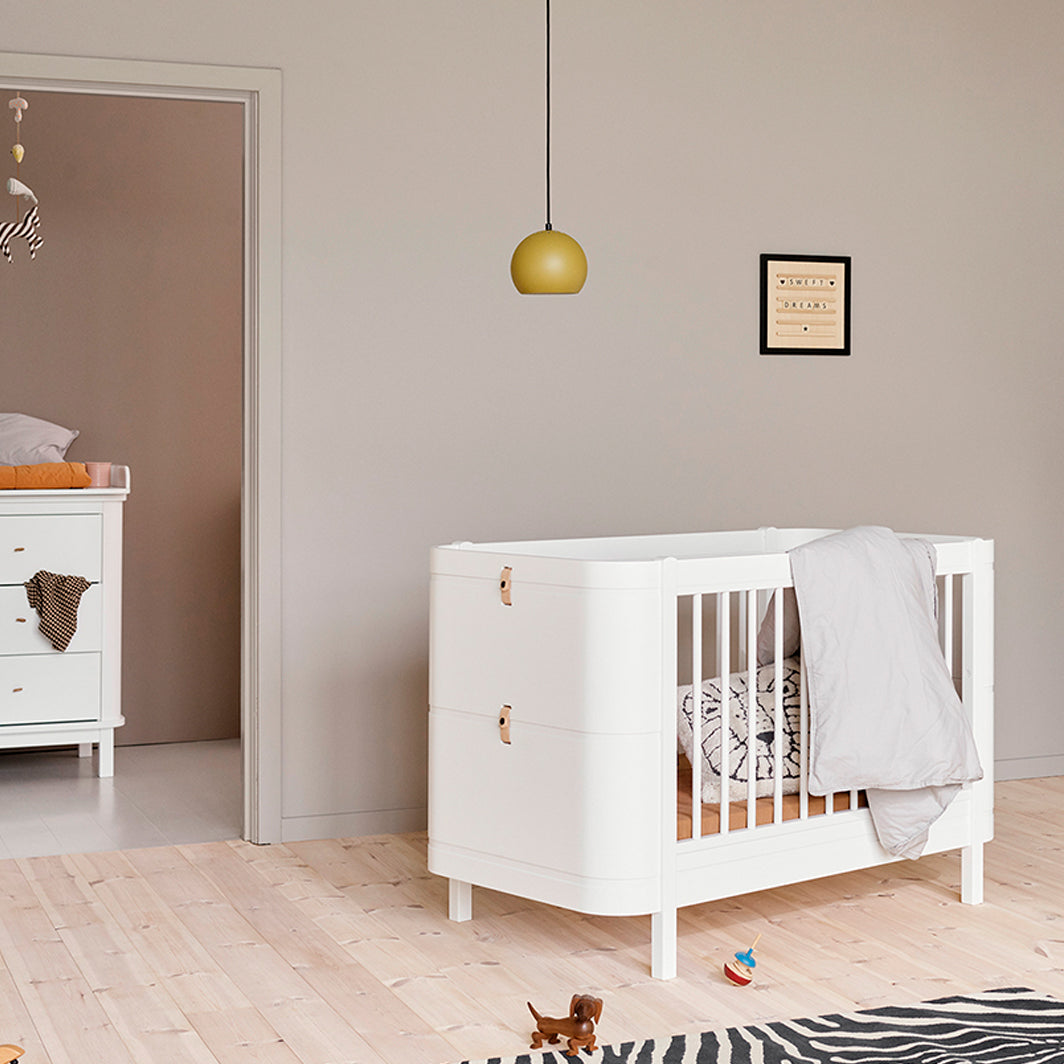 Oliver Furniture, Wood Mini+ Crib, excluding Junior Kit - White