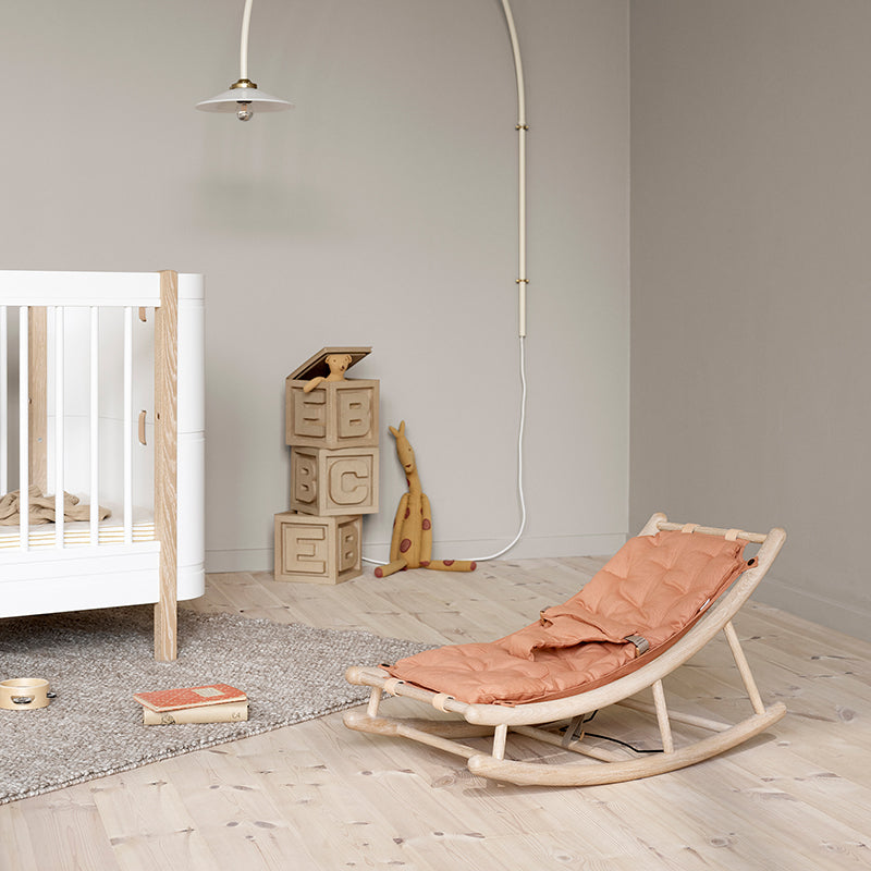 Oliver Furniture, Wood Baby &amp; junior vippestol - Eg/caramel