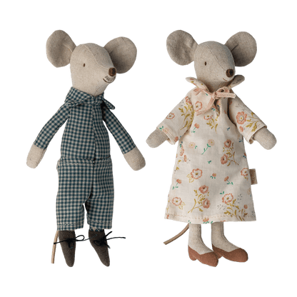 Maileg Grandma and Grandpa Mouse in Cigar Box