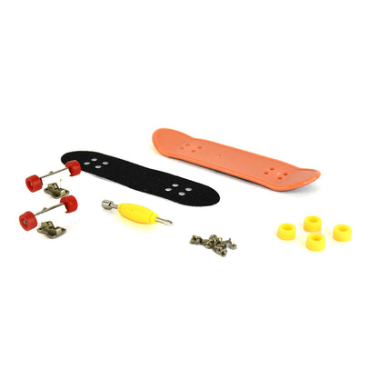 Robetoy Finger Skateboards – Set of 2 Assorted